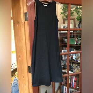 Black sleeveless knit dress - medium